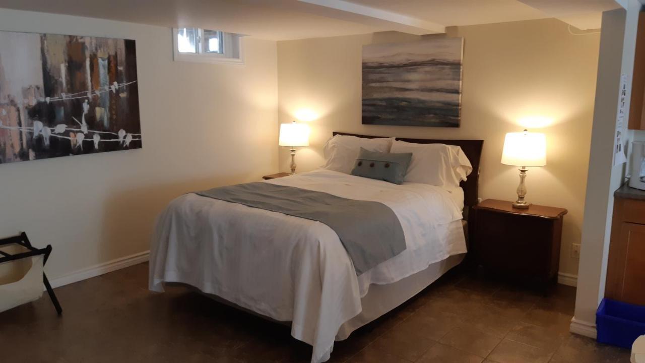 Parkside House Apartment Barrie Bagian luar foto