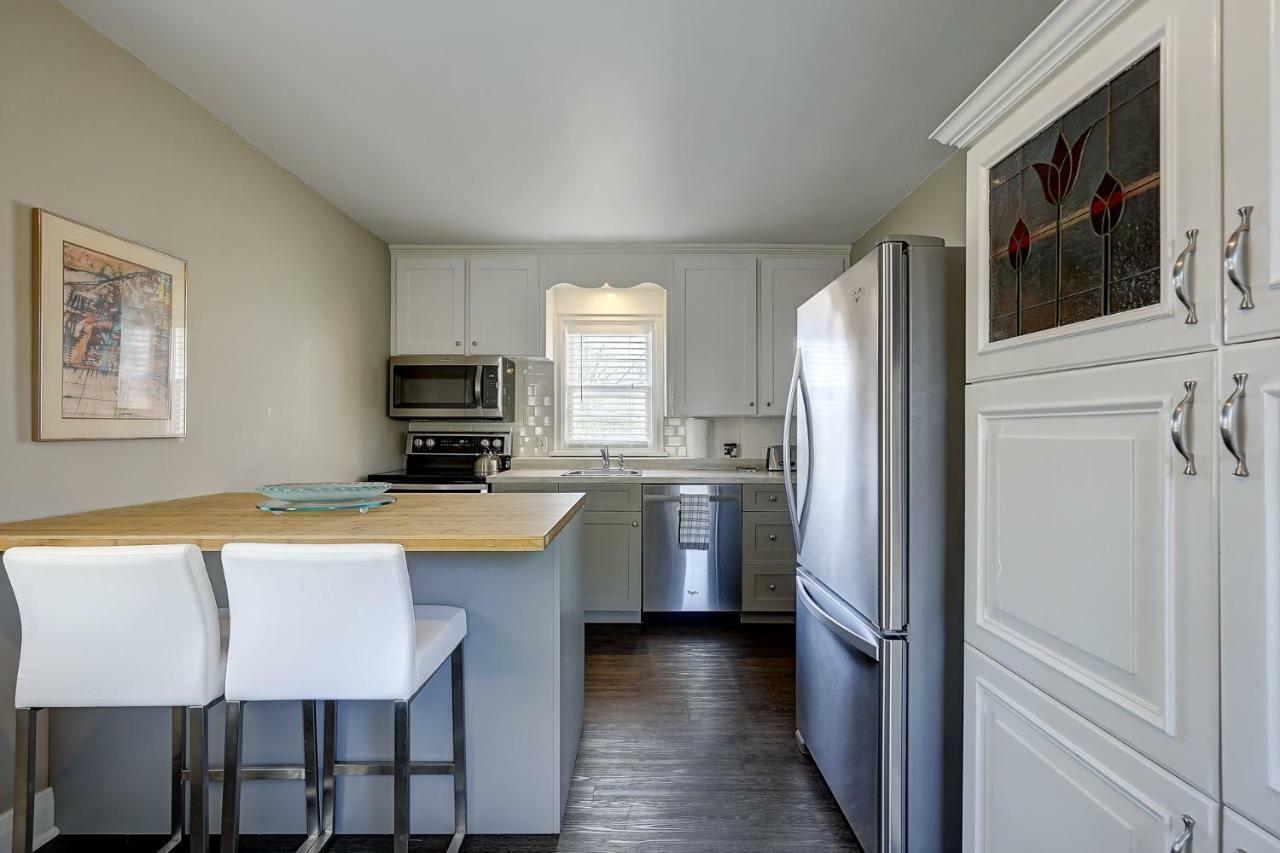 Parkside House Apartment Barrie Bagian luar foto
