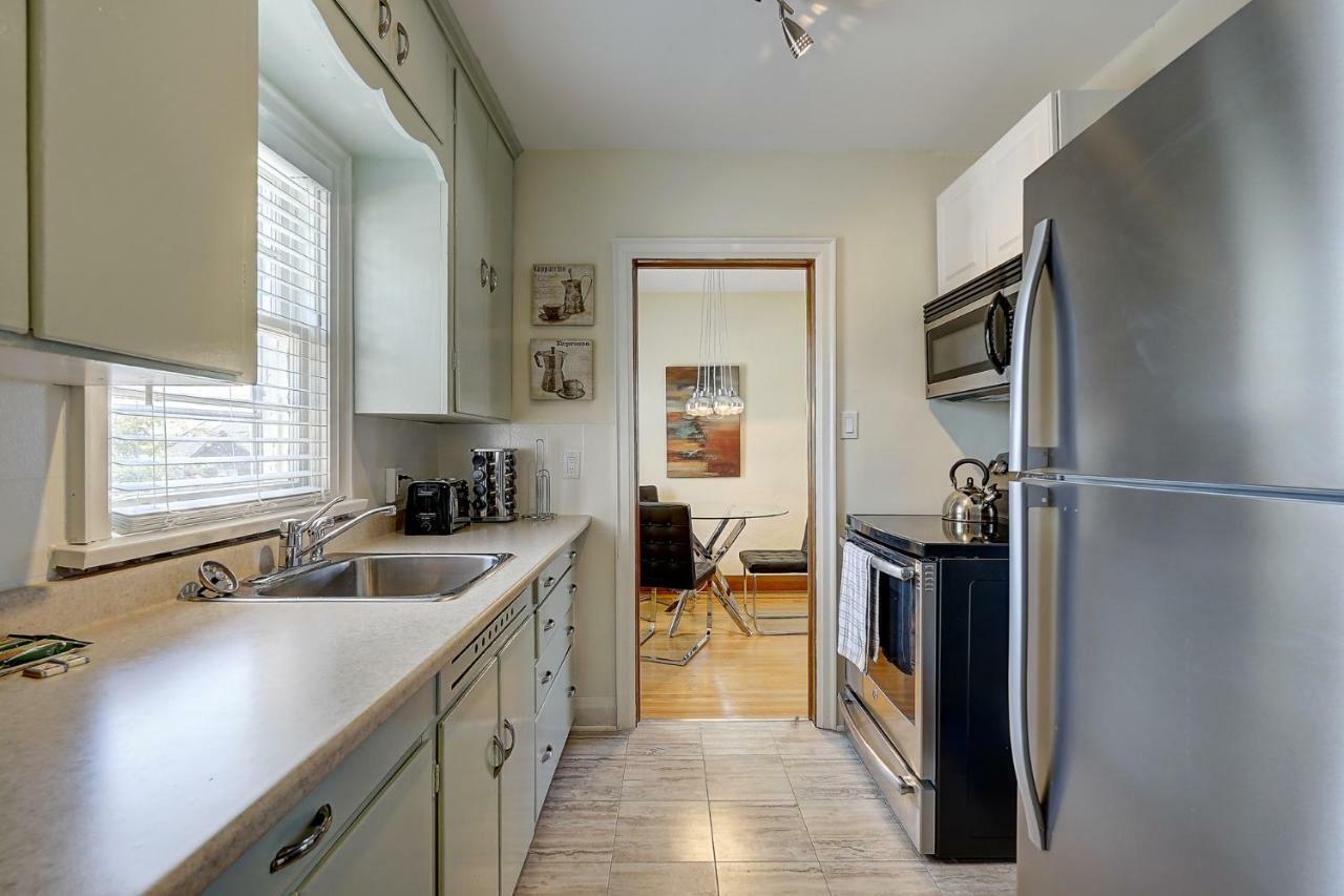 Parkside House Apartment Barrie Bagian luar foto
