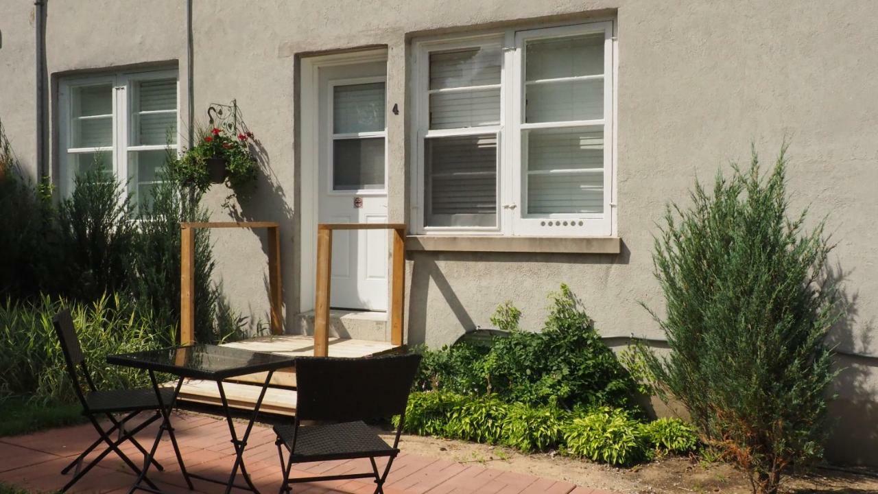 Parkside House Apartment Barrie Bagian luar foto