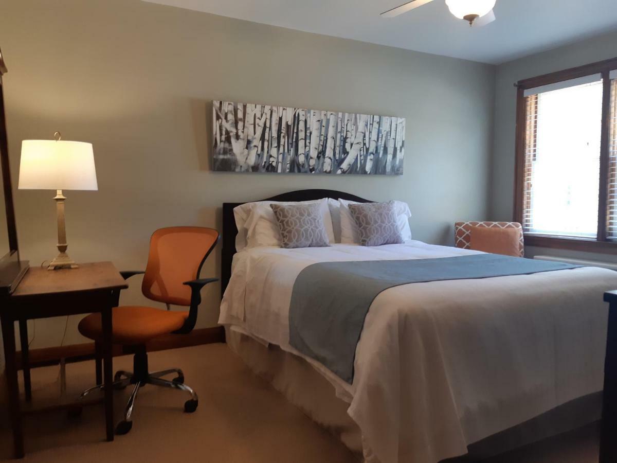 Parkside House Apartment Barrie Bagian luar foto