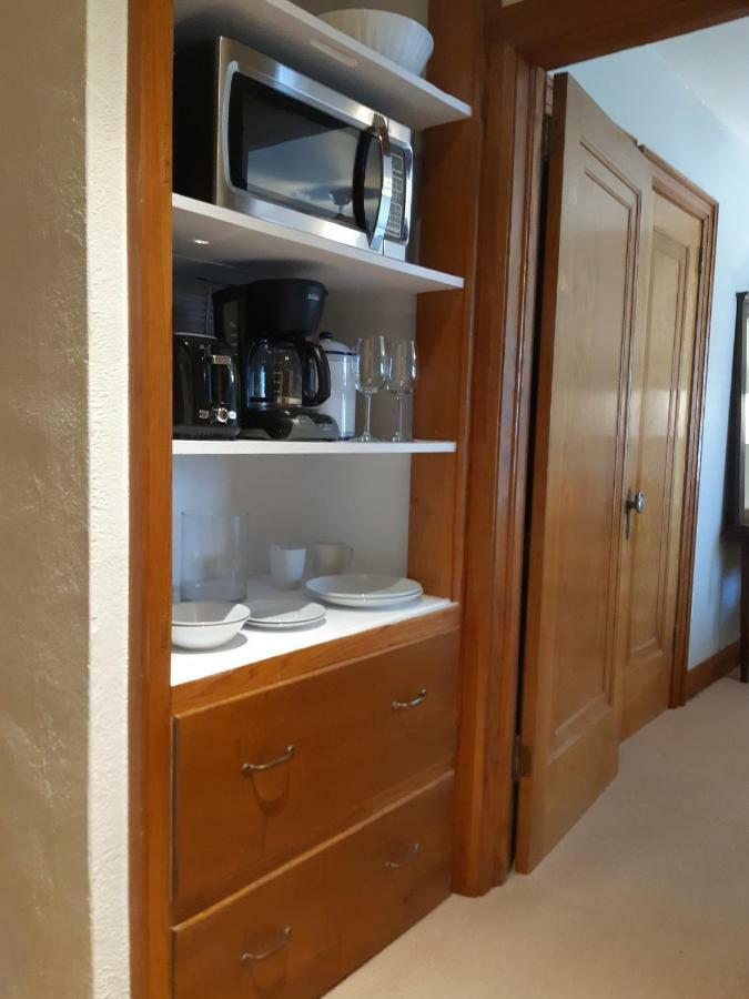 Parkside House Apartment Barrie Bagian luar foto