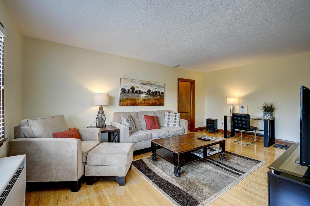Parkside House Apartment Barrie Bagian luar foto
